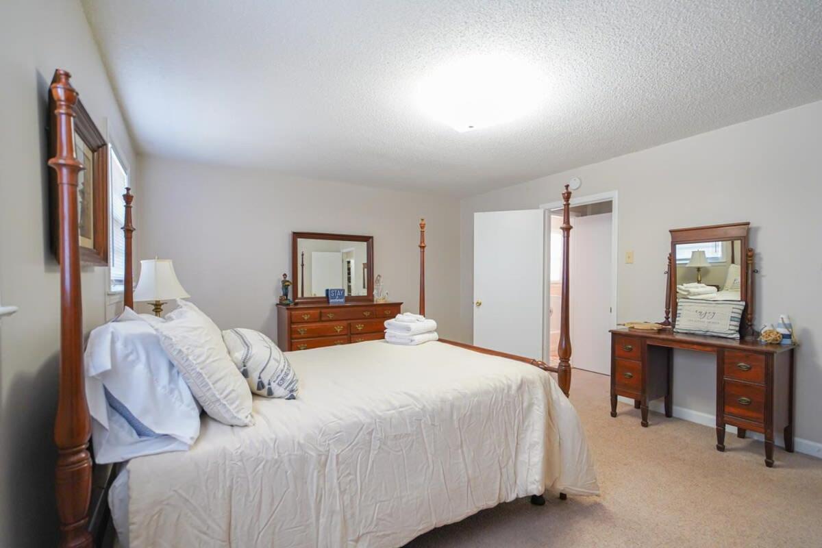 2Br Pet Friendly Home In Sneads Ferry With Parking エクステリア 写真