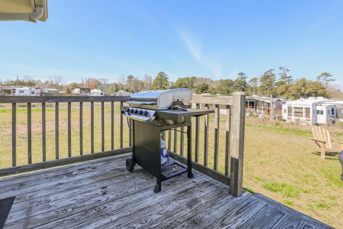 2Br Pet Friendly Home In Sneads Ferry With Parking エクステリア 写真