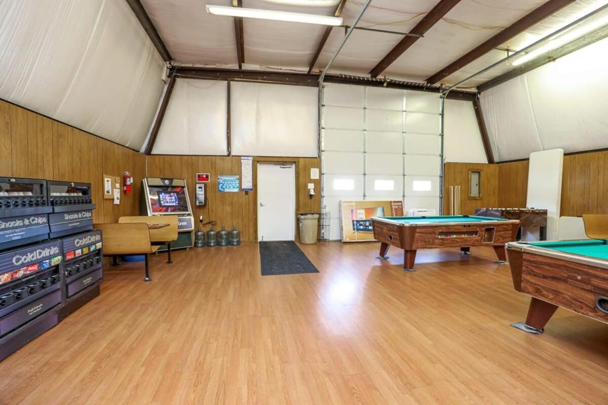 2Br Pet Friendly Home In Sneads Ferry With Parking エクステリア 写真