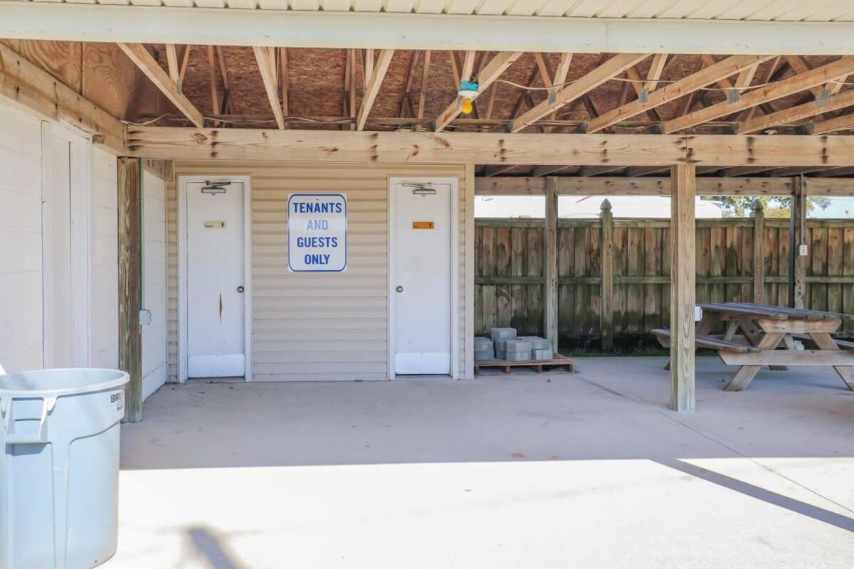 2Br Pet Friendly Home In Sneads Ferry With Parking エクステリア 写真