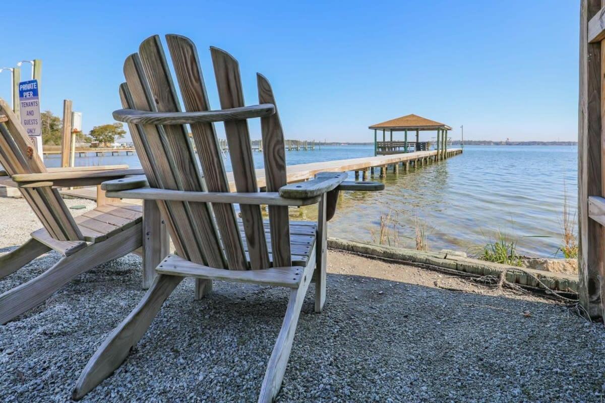 2Br Pet Friendly Home In Sneads Ferry With Parking エクステリア 写真