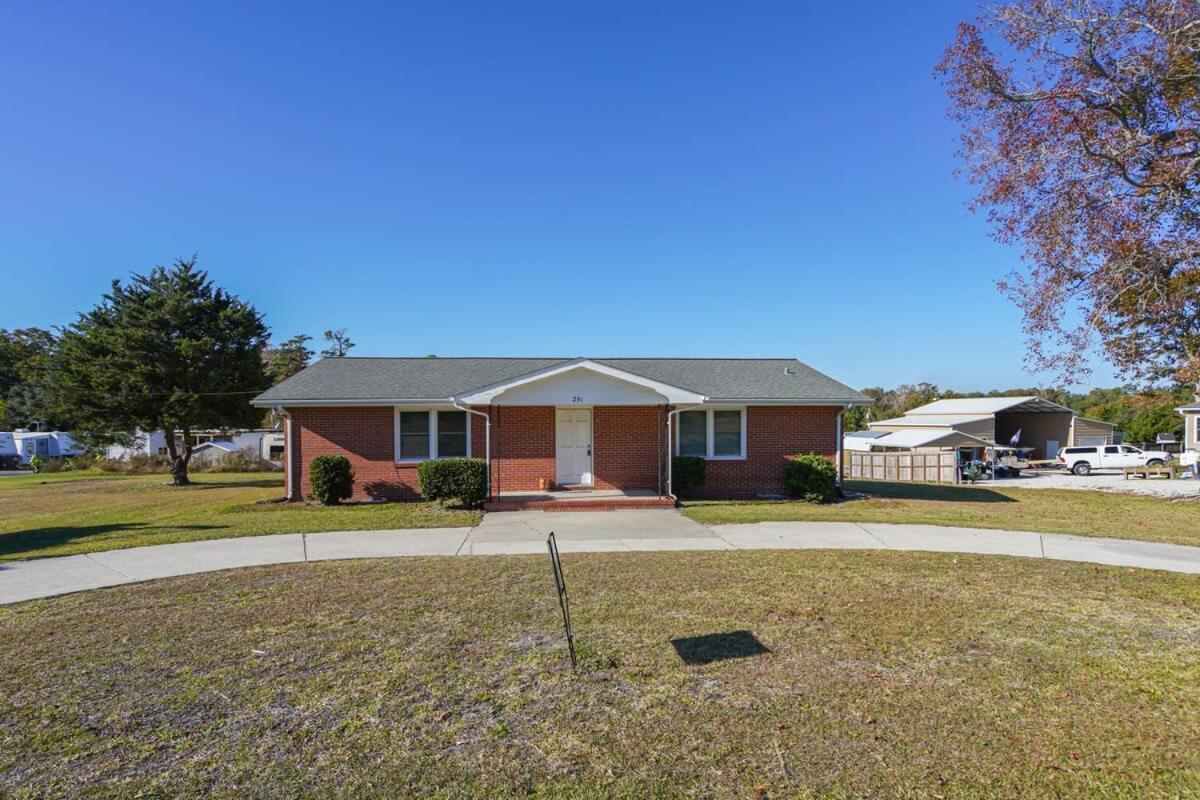 2Br Pet Friendly Home In Sneads Ferry With Parking エクステリア 写真